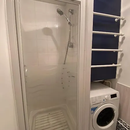 Apartment L'aeroplage, Standing Renove 40metres *